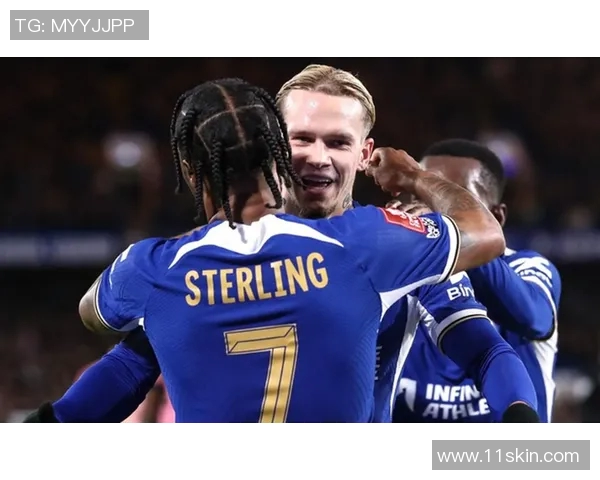 基尔队与怕德博恩的激烈对决展现足球魅力与团队精神